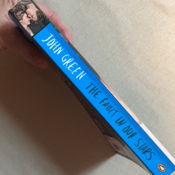 π2/$6 The Fault In Our Stars - Picture 3 of 12